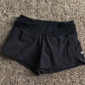 Lululemon 4” shorts